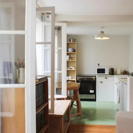 Calm Cocoon In The Heart Of The Marais